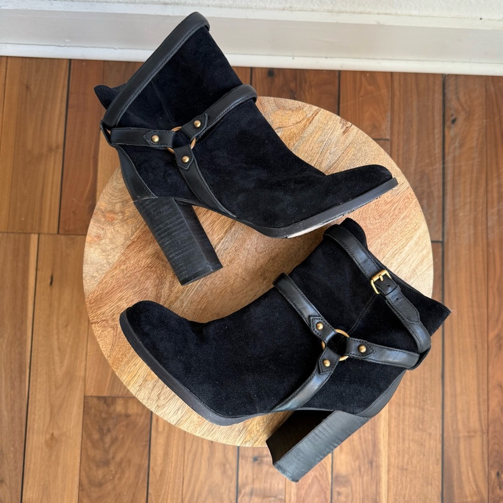 UGG Dandridge Black Heeled Harness Ankle Boots sz: 9